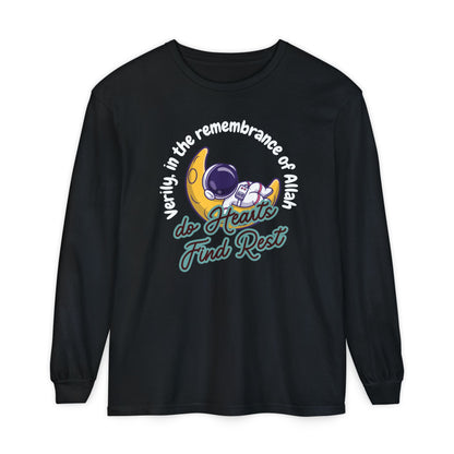 Verily In The Remembrance of Allah Do Hearts Find Rest Long-Sleeve T-Shirt - Astronaut Moon Islamic Graphic Soft Cotton Unisex Long-Sleeve Tee T-Shirt