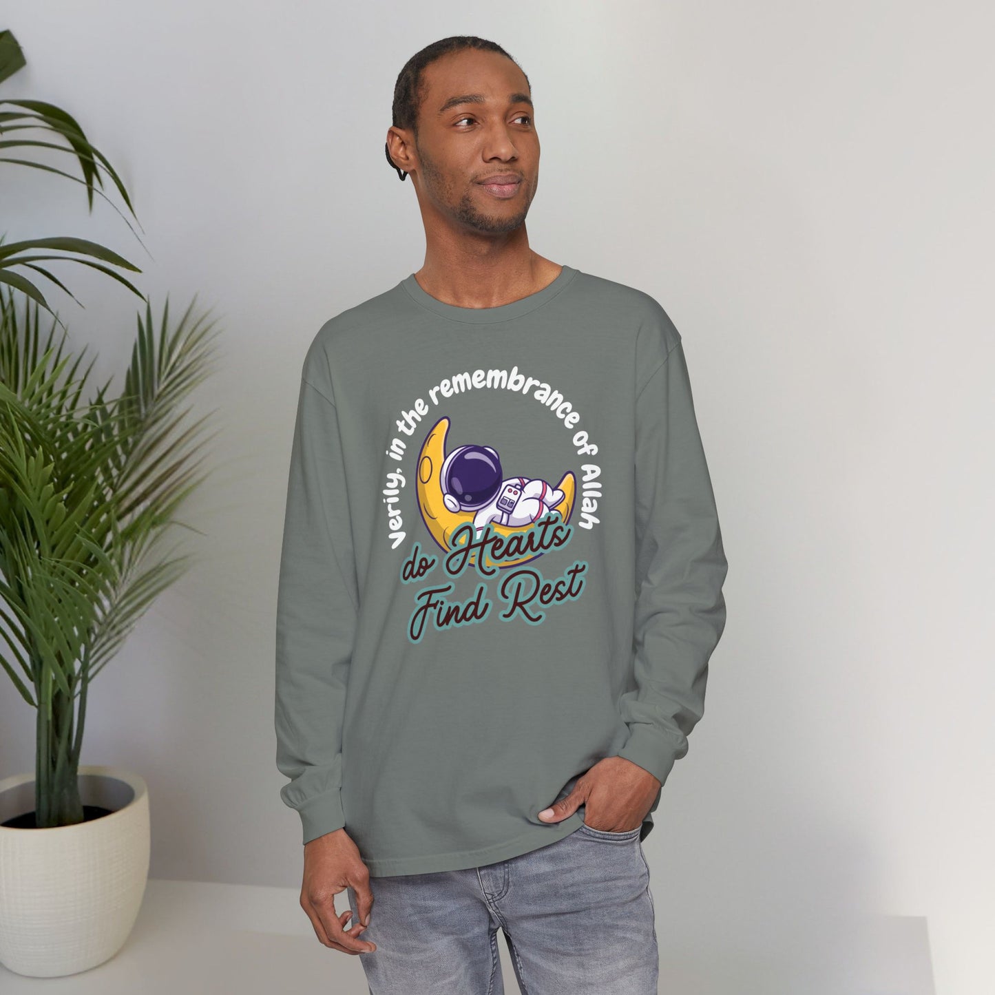 Verily In The Remembrance of Allah Do Hearts Find Rest Long-Sleeve T-Shirt - Astronaut Moon Islamic Graphic Soft Cotton Unisex Long-Sleeve Tee T-Shirt