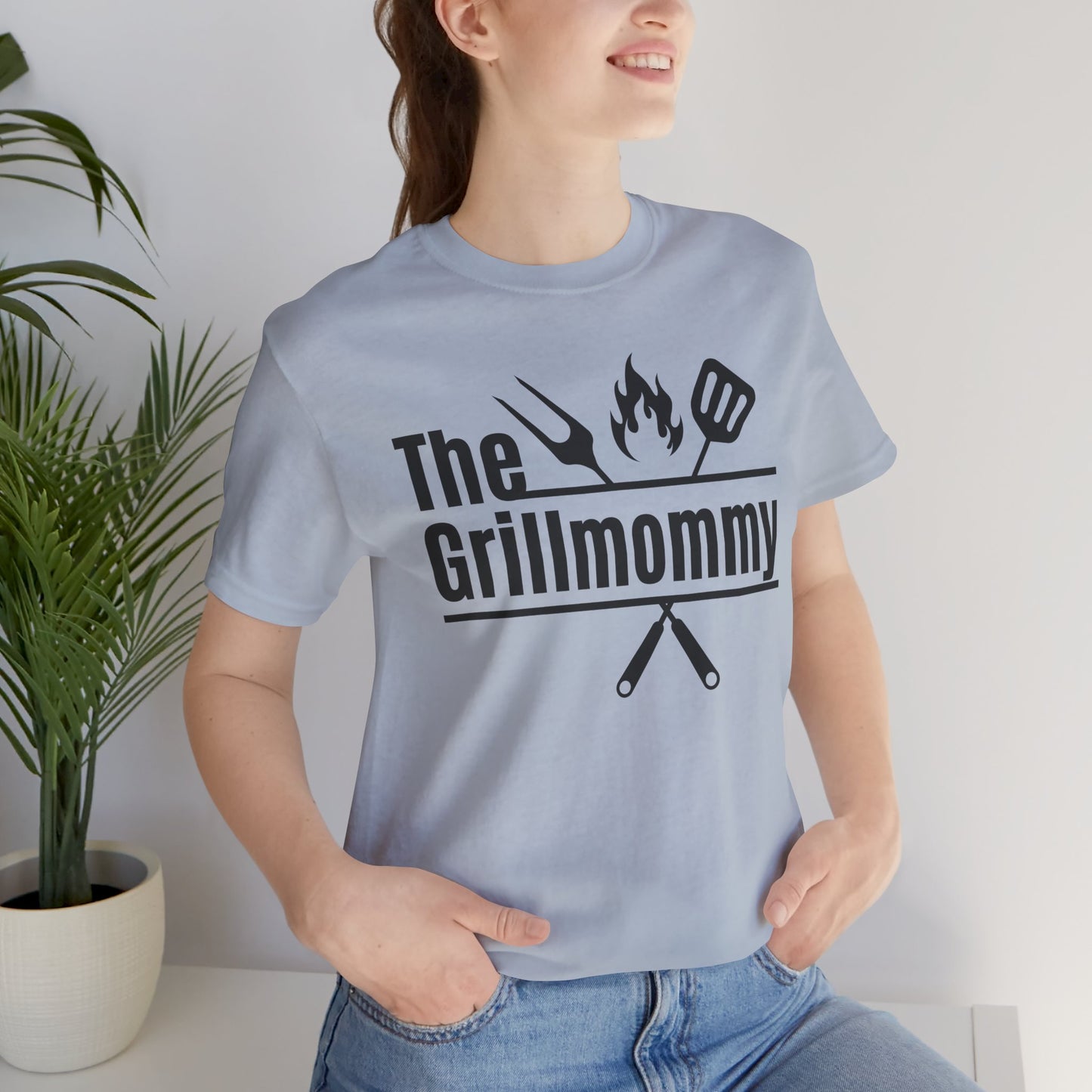 The Grillmommy Typography Tee T-Shirt - Cozy Soft Cotton Unisex BBQ Graphic Tee